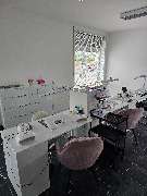 MOÈ Nails & Beauty - MOÈ Nails & Beauty Perfekt eingerichteter Arbeitsplatz in Augsburg für professionelle Nagelmodellage.