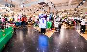 MUECKE. Regensburg - MUECKE Regenburg im KÖWE Einkaufszentrum Sportschuhe und Sportbekleidung