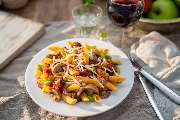 MUNDFEIN Pizzawerkstatt Hamburg-Tonndorf - MUNDFEIN vegane Pasta Vaike mit pflanzlichem Hackfleiisch von Redefine Meat