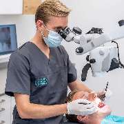 Mundhandwerk - Die Praxis für Zahngesundheit und Implantologe - GALLERY