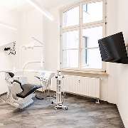 Mundhandwerk - Die Praxis für Zahngesundheit und Implantologe - GALLERY