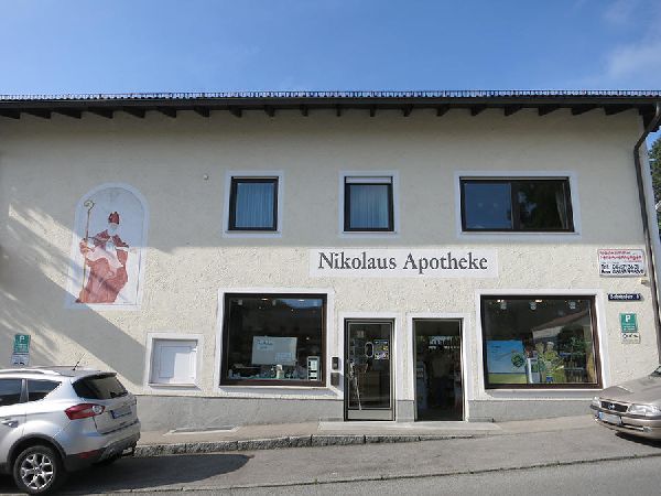 Nikolaus Apotheke - Aussenansicht der Nikolaus Apo …