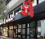 Nikolaus-Apotheke - Aussenansicht der Nikolaus-Apotheke