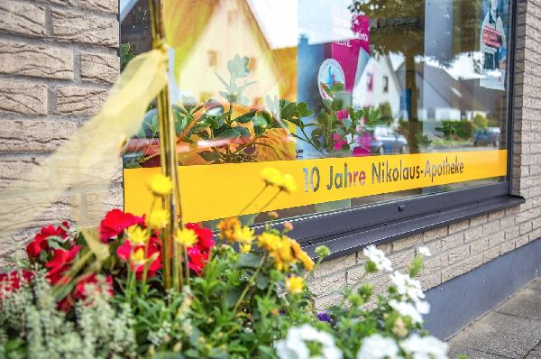Nikolaus-Apotheke - Aussenansicht der Nikolaus-Apo …