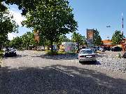 OBI Markt Freiburg Nord - Einfahrt