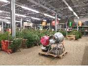 OBI Markt Leipzig - Volksweihnachtsbäume bei OBI : die Auswahl ist schon begrenzt, aber noch sind welche zu haben.