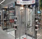 OBI Markt Mühldorf - OBI Mühldorf - neue Duschenausstellung der Firma Schulte