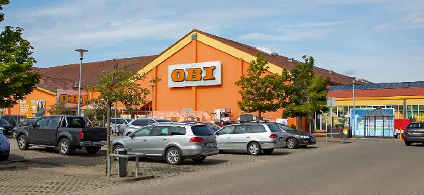 OBI Markt Neustrelitz - OBI Parkplatz Neustrelitz
