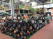 OBI Markt Pressath - Gartenabteilung - Gartenmaschinen
