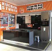 OBI Markt Rüsselsheim - Ausstellung frei geplante Küchen.