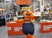 OBI Markt Stuttgart-Westbahnhof - Der Biber ist bereit für Kundschaft!