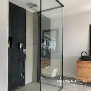 ODENWALDGLAS - Walk-In-Eckdusche schwarze Profile