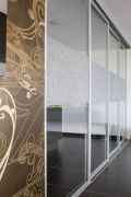 Schiebtüren mit Gecko-Folie, Showroom Okifree Raumsysteme