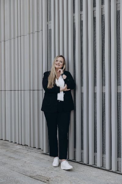 Olga Bensfar I Digitale Positionierung - GALLERY