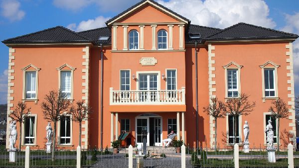 OPTI-MALER Pickel & Schneider GmbH - Fassadenanstr …