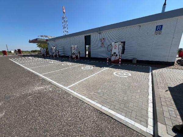 ORLEN CHARGE Ladestation - GALLERY