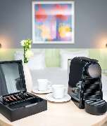 Park Plaza Berlin - Junior Suite amenities