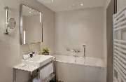 Park Plaza Nuremberg - Bathroom One bedroom Suite