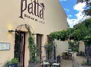 Patta Restaurant - Blick auf den Eingang vom Restaurant Patta