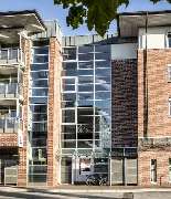 Physio­therapie Henrichen­burg - Moderne Physiotherapie in Castrop-Rauxel - Haupteingang der Physiotherapie Henrichenburg