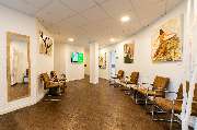 Physio­therapie Henrichen­burg - Moderne Physiotherapie in Castrop-Rauxel - Wartebereich der Physiotherapie Henrichenburg