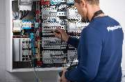 Piepenbrock Dienstleistungen GmbH & Co. KG | Gebäudereinigung | Facility Management  | Sicherheit I Glas- und Fassadenreinigung - GALLERY