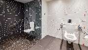 Premier Inn Mannheim City Centre Hotel - Premier Inn Mannheim City Centre hotel accessible wet room with walk in shower