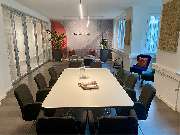 Projekt Kraft Facility- und Projektmanagement GmbH - Moderner Besprechungsraum im Freiburger Büro von Projekt Kraft