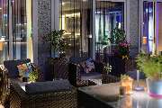 Pullman Munich - THEOS Terrasse Abends
