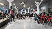 Radhalle GmbH & Co. KG - E-Bikes, Fahrradbekleidung, Trekkingräder, Kinderfahrräder. All das findest du in der Radhalle, dein Fahrradladen in Mühlhausen. (PS: der Dyson ist unverkäuflich ;)