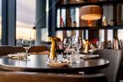 Radisson Blu Hotel at Porsche Design Tower Stuttgart - Restaurant Balaustine