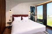 Radisson Blu Hotel at Porsche Design Tower Stuttgart - Standard Vineyard View