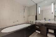 Radisson Blu Hotel, Leipzig - Junior Suite bathroom