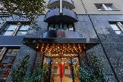 Radisson RED Berlin Kudamm - Entrance