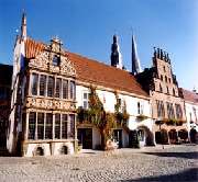 Rats-Apotheke - Aussenansicht der Rats-Apotheke