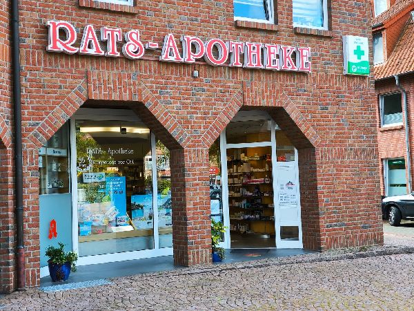 Rats-Apotheke - Aussenansicht der Rats-Apotheke