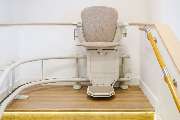 REAL Treppenlift Frankfurt - Fachbetrieb | Plattformlifte | Rollstuhllifte - GALLERY