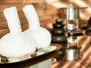 RELAX plus - Massage, Wellness, Kosmetik & Kältekammer - Kräuterstempel Massage