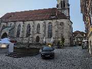 Renna Taxi Tübingen - Renna Taxi Tübingen vor der Stiftskirche – Ihr Taxi-Service im Herzen der Stadt