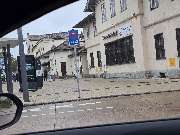 Renna Taxi Tübingen - Taxi Tübingen rennt am Hbf Tübingen sichtbar aus dem Beifahrersitz.