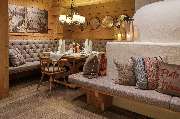 Restaurant Waldhaus - Tisch im Restaurant Waldhaus.