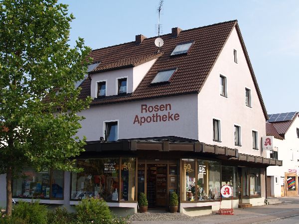 Rosen-Apotheke - Aussenansicht der Rosen-Apotheke
