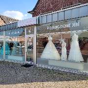 Rosenblüte Braut- & Abendmode - GALLERY