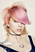 Salon Palmitos München - Z One Anwendung Pink - Salon Palmitos München
