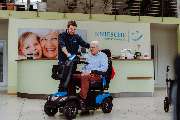 Sanitätshaus Kniesche GmbH - Elektrostollstühle/ Scooter