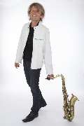 Saxophonist Frank Widzgowski - Logo