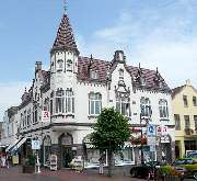 Schloss-Apotheke - Aussenansicht der Schloss-Apotheke