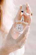 Schnupper Stübchen Bio-Parfum & Duftvielfalt - GALLERY