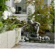 Schönborn-Apotheke - Aussenansicht der Schönborn-Apotheke