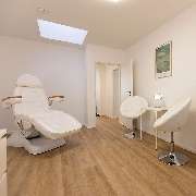 Schoenheits-Hand-Werk - Privatpraxis für Ästhetische Medizin und Chirugie - GALLERY